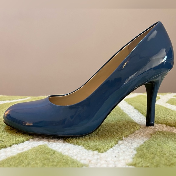 Nine West Shoes - Nine West Blue Faux Patent Heels
